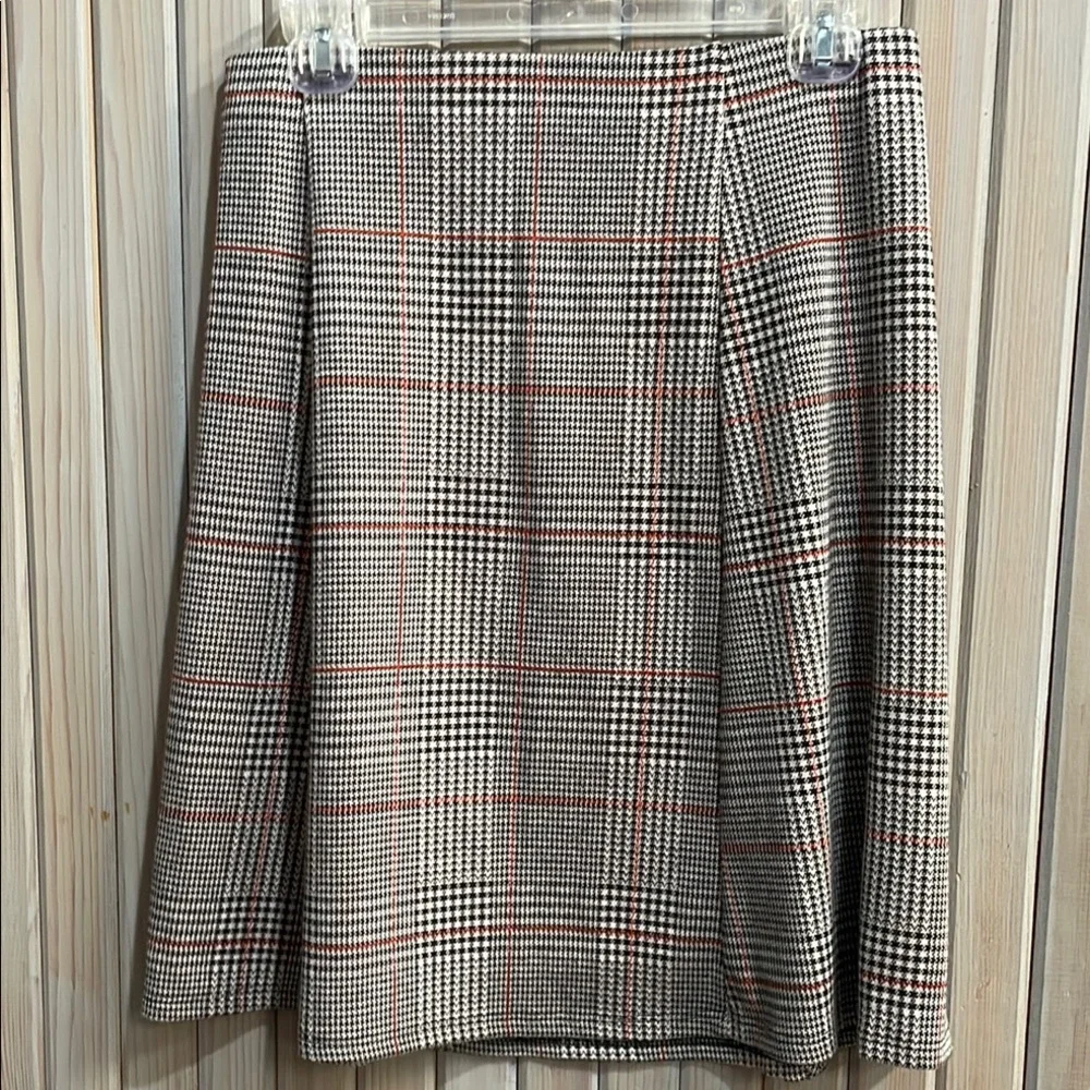 Renee C Black and White A-Line Skirt Knee-Length